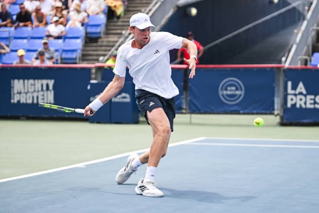 MONTREAL, QC - AUGUST 07: Alex Michelsen (USA) returns the ball during a third round match at National Bank Open on August 07, 2026 at IGA Stadium in Montreal, QC (Photo by David Kirouac Icon Sportswire) TENNIS: AUG 07 National Bank Open EDITORIAL USE ONLY Icon26080701726