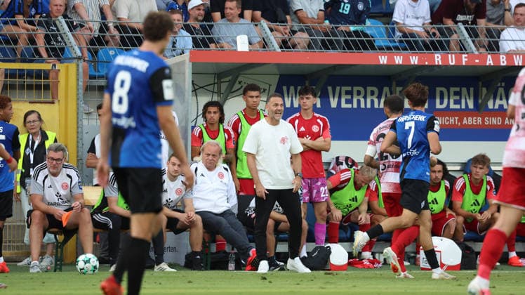 07.08.2026, xrekx, Fussball 3.Liga, SV Waldhof Mannheim - Fortuna Düsseldorf v.l. Alexander Ende (Trainer, Fortuna Duesseldorf) (DFL DFB REGULATIONS PROHIBIT ANY USE OF PHOTOGRAPHS as IMAGE SEQUENCES and or QUASI-VIDEO) Mannheim *** August 7, 2026, xrekx, Soccer 3rd Division, SV Waldhof Mannheim vs. Fortuna Düsseldorf, Alexander Ende (Coach), Fortuna Düsseldorf—DFL and DFB regulations prohibit any use of photographs as image sequences and or quasi-video—Mannheim