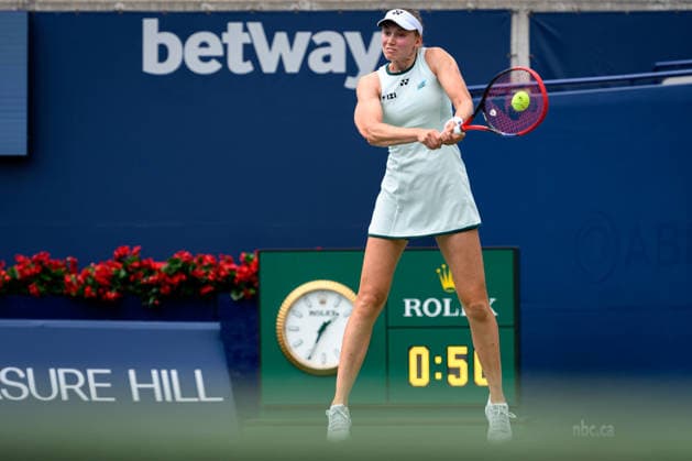 August 7, 2026, Toronto, Ontario, Canada: ELENA RYBAKINA of Kazakhstan returns the ball during her third-round match against Ann Li of the United States at the National Bank Open, part of the Hologic WTA, Tennis Damen Tour, at Sobeys Stadium. Toronto Canada - ZUMAr228 20260807_znp_r228_003 Copyright: xVasiliyxRyabykhx