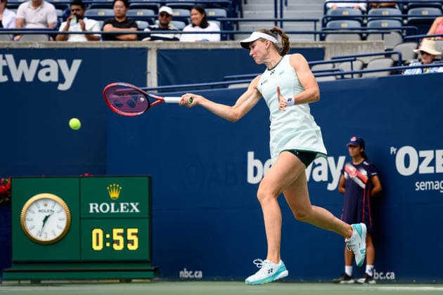 August 7, 2026, Toronto, Ontario, Canada: ELENA RYBAKINA of Kazakhstan returns the ball during her third-round match against Ann Li of the United States at the National Bank Open, part of the Hologic WTA, Tennis Damen Tour, at Sobeys Stadium. Toronto Canada - ZUMAr228 20260807_znp_r228_005 Copyright: xVasiliyxRyabykhx
