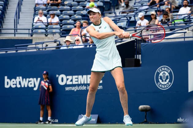 August 7, 2026, Toronto, Ontario, Canada: ELENA RYBAKINA of Kazakhstan returns the ball during her third-round match against Ann Li of the United States at the National Bank Open, part of the Hologic WTA, Tennis Damen Tour, at Sobeys Stadium. Toronto Canada - ZUMAr228 20260807_znp_r228_006 Copyright: xVasiliyxRyabykhx