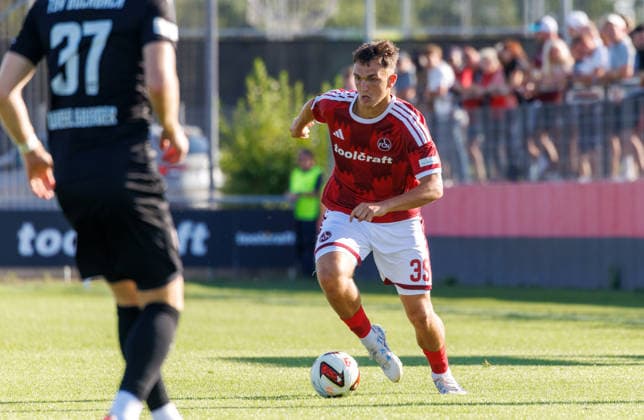 07.08.2026 - Fussball - Saison 2026 2027 - Regionalliga Bayern - 03. Spieltag: 1. FC Nürnberg FCN II ( Club ) - TSV Buchbach - DaMa - xdaxmax - Joel Skowronek (39, 1. FC Nürnberg FCN II ) im Angriff *** August 7, 2026 Soccer Season 2026–2027 Bavarian Regional League 03 Matchday 1 FC Nuremberg FCN II Club TSV Buchbach Women s Team xdaxmax Joel Skowronek 39, 1 FC Nuremberg FCN II on the attack