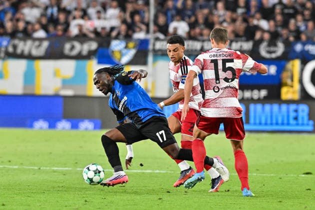 2. Liga; SV Waldhof Mannheim - Fortuna Düsseldorf; 07.08.2026 MANNHEIM, GERMANY - 07. AUGUST: v. l. Owono Darnell KEUMO (SV Waldhof Mannheim 17), Steven VAN DER SLOOT (Fortuna Düsseldorf 2) und Tim OBERDORF (Fortuna Düsseldorf 15) während dem Match der 3. Liga zwischen dem SV Waldhof Mannheim und Fortuna Düsseldorf am 1. Spieltag im Carl-Benz Stadion *** 2nd Division SV Waldhof Mannheim vs. Fortuna Düsseldorf August 7, 2026 MANNHEIM, GERMANY August 7 v l Owono Darnell KEUMO SV Waldhof Mannheim 17, Steven VAN DER SLOOT, Fortuna Düsseldorf 2, and Tim OBERDORF, Fortuna Düsseldorf 15, during the 3. Liga match between SV Waldhof Mannheim and Fortuna Düsseldorf on Matchday 1 at the Carl Benz Stadium Copyright: xBEAUTIFULxSPORTS Goldbergx