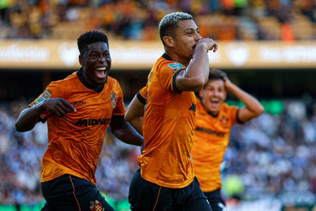 WOLVERHAMPTON, ENGLAND - August 7: Goal. Andre of Wolves celebrates scoring the second goal during the Carabao Cup football match between Wolverhampton Wanderers and Port Vale at Molineux stadium on August 7 2026 in Wolverhampton, England  Copyright: xNataliexMincher SPPx Sportspressphoto_SPR202157