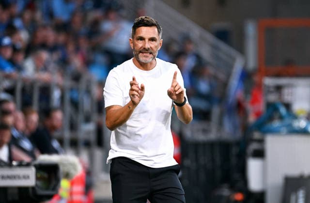 Bochum, Germany, 2. Bundesliga, Matchday 1, Vonovia Ruhrstadion Bochum, VfL Bochum vs Hertha BSC Berlin; Headcoach Stefan Leitl (HBB). Single image, Portraits, Portrait. *** Bochum, Germany, 2. Bundesliga, Matchday 1, Vonovia Ruhrstadion Bochum, VfL Bochum vs. Hertha BSC Berlin, Head Coach Stefan Leitl, HBB, Single image, Portraits, Portrait