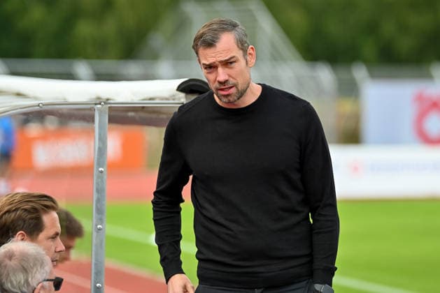 Sebastian Schachten (VfB Oldenburg, sportlicher Leiter) VfB Oldenburg vs. SV Drochtersen Assel, Fussball, Regionalliga Nord, 2. Spieltag, Saison 2026 2027, 07.08.2026, VfB Oldenburg vs. SV Drochtersen Assel, Fussball, Regionalliga Nord, 2. Spieltag, Saison 2026 2027, 07.08.2026 Oldenburg *** Sebastian Schachten, VfB Oldenburg, sporting director, VfB Oldenburg vs. SV Drochtersen Assel, soccer, Regionalliga Nord, Matchday 2, 2026–2027 season, August 7, 2026, VfB Oldenburg vs. SV Drochtersen Assel, soccer, Regionalliga Nord, Matchday 2, 2026–2027 season, August 7, 2026, Oldenburg Copyright: xEibner-Pressefoto RobertxGertzenx EP_RGN