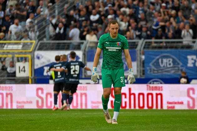 Jesper Heim (SV Drochtersen Assel, 33) nach einem Gegentor VfB Oldenburg vs. SV Drochtersen Assel, Fussball, Regionalliga Nord, 2. Spieltag, Saison 2026 2027, 07.08.2026, VfB Oldenburg vs. SV Drochtersen Assel, Fussball, Regionalliga Nord, 2. Spieltag, Saison 2026 2027, 07.08.2026 Oldenburg *** Jesper Heim, SV Drochtersen Assel, 33, after conceding a goal: VfB Oldenburg vs. SV Drochtersen Assel, Soccer, Regionalliga Nord, Matchday 2, 2026–2027 Season, August 7, 2026, VfB Oldenburg vs. SV Drochtersen Assel, soccer, Regionalliga Nord, Matchday 2, 2026–2027 season, August 7, 2026, Oldenburg Copyright: xEibner-Pressefoto RobertxGertzenx EP_RGN