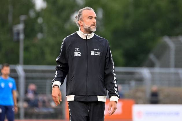 Dario Fossi (VfB Oldenburg, Trainer) VfB Oldenburg vs. SV Drochtersen Assel, Fussball, Regionalliga Nord, 2. Spieltag, Saison 2026 2027, 07.08.2026, VfB Oldenburg vs. SV Drochtersen Assel, Fussball, Regionalliga Nord, 2. Spieltag, Saison 2026 2027, 07.08.2026 Oldenburg *** Dario Fossi, VfB Oldenburg, Coach, VfB Oldenburg vs. SV Drochtersen Assel, Soccer, Regionalliga Nord, Matchday 2, 2026–2027 Season, August 7, 2026, VfB Oldenburg vs. SV Drochtersen Assel, Soccer, Regionalliga Nord, Matchday 2, 2026–2027 Season, August 7, 2026, Oldenburg Copyright: xEibner-Pressefoto RobertxGertzenx EP_RGN