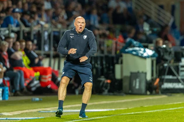Trainer Uwe Roesler (VfL Bochum) schreit waehrend des spiels der 2. Bundesliga zwischen VfL Bochum und Hertha BSC, Vonovia Ruhrstadion am 07. August 2026 in Bochum, Deutschland. (Foto von xxx DeFodi Images) +++ Trainer Uwe Roesler (VfL Bochum) yells during the 2nd Bundesliga match between VfL Bochum and Hertha BSC at Vonovia Ruhrstadion on August 7, 2026 in Bochum, Germany. (Photo by xxx DeFodi Images) DFB DFL REGULATIONS PROHIBIT ANY USE OF PHOTOGRAPHS AS IMAGE SEQUENCES AND OR QUASI-VIDEO. - *** VfL Bochum coach Uwe Roesler shouts during the 2. Bundesliga match between VfL Bochum and Hertha BSC, Vonovia Ruhrstadion on August 7, 2026, in Bochum, Germany. Photo by xxx DeFodi Images. VfL Bochum coach Uwe Roesler yells during the 2. Bundesliga match between VfL Bochum and Hertha BSC at Vonovia Ruhrstadion on August 7, 2026 in Bochum, Germany. Photo by xxx DeFodi Images. DFB and DFL regulations prohibit any use of photographs as image sequences and or quasi-video.