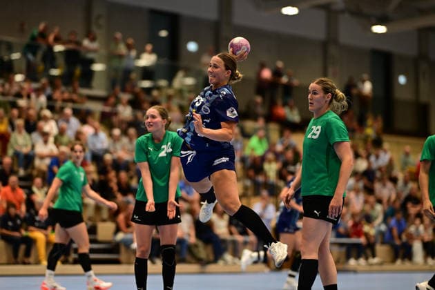 Handball I Frauen I Saison 2026-2027 I Testspiel I Buxtehuder SV - VfL Oldenburg I 07.08.2026 Carina Senel (45, Buxtehuder Sportverein) Buxtehude Halle Nord (Neu) Niedersachsen Deutschland *** Handball I Women I 2026–2027 Season I Friendly Match I Buxtehuder SV vs. VfL Oldenburg I August 7, 2026 Carina Senel 45, Buxtehuder Sportverein, Buxtehude, Halle Nord, New Lower Saxony, Germany Copyright: xLobeca FelixxWeißbergx