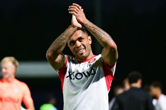 Wycombe Wanderers v Stevenage, EFL Cup Stevenage forward Josh Magennis (9) celebrates victory during the EFL Cup match between Wycombe Wanderers and Stevenage at Adams Park, High Wycombe, UK on 7 August 2026. High Wycombe Adams Park Buckinghamshire UK Editorial use only DataCo restrictions apply See www.football-dataco.com , Copyright: xDennisxGoodwinx PSI-24673-0046
