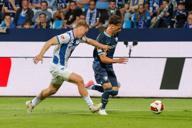07.08.2026, xgrfx, Fussball 2.Bundesliga, VfL Bochum - Hertha BSC Berlin v.l. Julian Eitschberger (Hertha BSC), Alessandro Crimaldi (VfL Bochum) (DFL DFB REGULATIONS PROHIBIT ANY USE OF PHOTOGRAPHS as IMAGE SEQUENCES and or QUASI-VIDEO) Bochum *** August 7, 2026, xgrfx, Soccer 2. Bundesliga, VfL Bochum vs. Hertha BSC Berlin, featuring Julian Eitschberger (Hertha BSC) and Alessandro Crimaldi (VfL Bochum). DFL and DFB regulations prohibit any use of photographs as image sequences and or quasi-video. Bochum