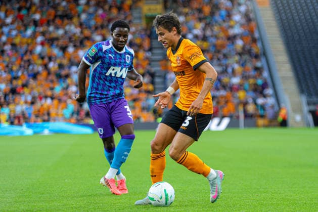 WOLVERHAMPTON, ENGLAND - August 7: Hugo Bueno of Wolves on the ball during the Carabao Cup football match between Wolverhampton Wanderers and Port Vale at Molineux stadium on August 7 2026 in Wolverhampton, England  Copyright: xNataliexMincher SPPx Sportspressphoto_SPR202178