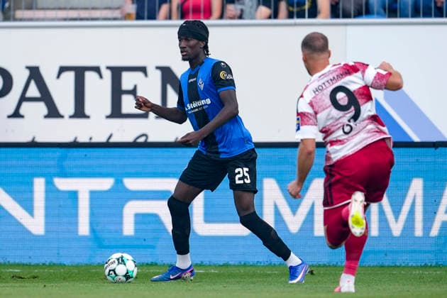 v.li.: Favour Jidechi Okeke (Jid Okeke, SV Waldhof, 25), Eric Hottmann (F95, 9), Zweikampf, Spielszene, Duell, duel, tackle, tackling, Dynamik, Action, Aktion, 07.08.2026, Mannheim (Deutschland), Fussball, 3. Liga, SV Waldhof Mannheim - Fortuna Düsseldorf, DFB DFL REGULATIONS PROHIBIT ANY USE OF PHOTOGRAPHS AS IMAGE SEQUENCES AND OR QUASI-VIDEO. *** From left: Favour Jidechi Okeke (Jid Okeke), SV Waldhof, 25; Eric Hottmann (F95), 9; tackle, game scene, duel, tackle, tackling, dynamic, action, August 7, 2026, Mannheim, Germany, soccer, 3. Liga, SV Waldhof Mannheim vs. Fortuna Düsseldorf, DFB and DFL regulations prohibit any use of photographs as image sequences and or quasi-video xozx