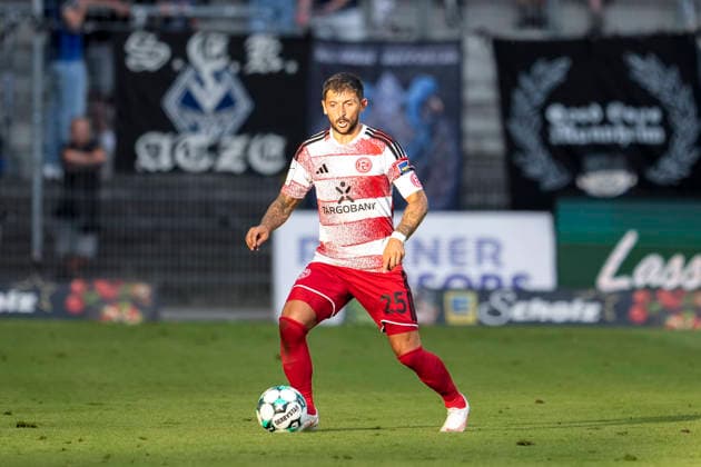 Matthias Zimmermann (F95, 25), am Ball, Freisteller, Ganzkörper, Einzelbild, Einzelfoto, Aktion, Action, 07.08.2026, Mannheim (Deutschland), Fussball, 3. Liga, SV Waldhof Mannheim - Fortuna Düsseldorf, DFB DFL REGULATIONS PROHIBIT ANY USE OF PHOTOGRAPHS AS IMAGE SEQUENCES AND OR QUASI-VIDEO. *** Matthias Zimmermann F95, 25, on the ball, cutout, full-body, single frame, single photo, action, August 7, 2026, Mannheim, Germany, soccer, 3rd Division, SV Waldhof Mannheim vs. Fortuna Düsseldorf, DFB and DFL regulations prohibit any use of photographs as image sequences and or quasi-video xozx