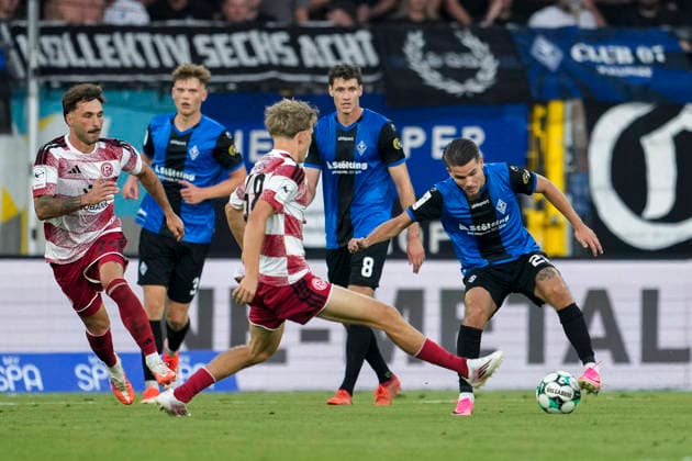 v.li.: Elias Arden (F95, 38), Diego Michel (SV Waldhof, 28), Zweikampf, Spielszene, Duell, duel, tackle, tackling, Dynamik, Action, Aktion, 07.08.2026, Mannheim (Deutschland), Fussball, 3. Liga, SV Waldhof Mannheim - Fortuna Düsseldorf, DFB DFL REGULATIONS PROHIBIT ANY USE OF PHOTOGRAPHS AS IMAGE SEQUENCES AND OR QUASI-VIDEO. *** From left: Elias Arden (F95), 38, Diego Michel (SV Waldhof), 28, tackle, game scene, duel, tackle, tackling, dynamic, action, August 7, 2026, Mannheim, Germany, soccer, 3rd Division, SV Waldhof Mannheim vs. Fortuna Düsseldorf, DFB and DFL regulations prohibit any use of photographs as image sequences and or quasi-video xozx