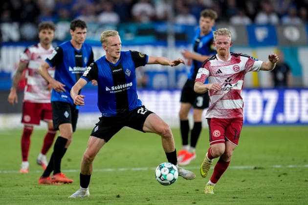 v.li.: Julian Rieckmann (SV Waldhof, 21), Jomaine Consbruch (F95, 14), Zweikampf, Spielszene, Duell, duel, tackle, tackling, Dynamik, Action, Aktion, 07.08.2026, Mannheim (Deutschland), Fussball, 3. Liga, SV Waldhof Mannheim - Fortuna Düsseldorf, DFB DFL REGULATIONS PROHIBIT ANY USE OF PHOTOGRAPHS AS IMAGE SEQUENCES AND OR QUASI-VIDEO. *** From left: Julian Rieckmann (SV Waldhof), 21, Jomaine Consbruch (F95), 14, tackle, game scene, duel, tackle, tackling, dynamism, action, August 7, 2026, Mannheim, Germany, soccer, 3rd Division, SV Waldhof Mannheim vs. Fortuna Düsseldorf, DFB and DFL regulations prohibit any use of photographs as image sequences and or quasi-video xozx