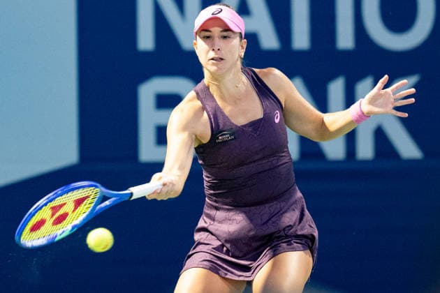 TORONTO, ON - AUGUST 07: Belinda Bencic of Switzerland returns a shot during her match at the WTA, Tennis Damen National Bank Open tournament on August 7, 2026 at Sobeys Stadium in Toronto, ON, Canada (Photo by Julian Avram Icon Sportswire) TENNIS: AUG 07 National Bank Open EDITORIAL USE ONLY Icon2608071463