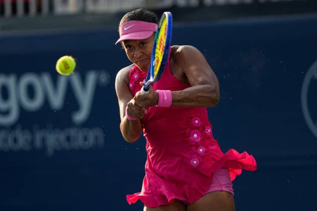 WTA, Tennis Damen Masters 1000 National Bank Open Toronto 2026 - Round of 32 - Day 7 Naomi Osaka of Japan plays a backhand during the Women™s Singles round of 32 match against Elise Mertens of Belgium on day 7 of the WTA Masters 1000 National Bank Open at Sobeys Stadium on August 7, 2026, in Toronto, Canada. (Photo by Leonardo Ramirez Eyepix Group) Copyright: xLeonardoxRamirezx xEyepixxGroupx LR_06082026_09163