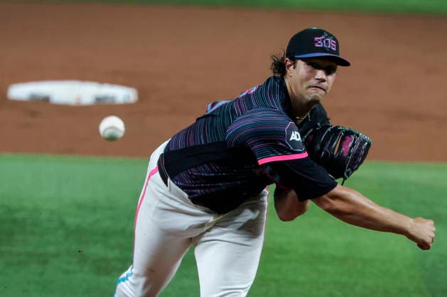 MLB, Baseball Herren, USA - Miami Marlins vs Los Angeles Angels Miami Marlins right-handed pitcher Tyler Phillips in action during the Major League Baseball (MLB) game between the Miami Marlins and the Los Angeles Angels in Miami, Florida, USA, 07 August 2026. MIAMI FLORIDA United States  Copyright: xCRISTOBALxHERRERA-ULASHKEVICHx