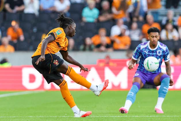 Wolverhampton Wanderers v Port Vale - Carabao Cup First Round Mateus Mane of Wolverhampton Wanderers fires the ball across towards goal during the Carabao Cup First Round match between Wolverhampton Wanderers and Port Vale at Molineux, Wolverhampton. Wolverhampton West Midlands United Kingdom  Copyright: xMIxNewsx originalFilename:fletcher-wolverha260807_np2kz.jpg
