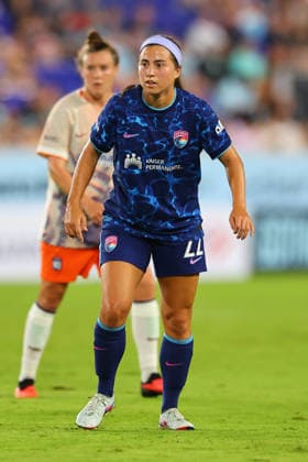 HARRISON, NJ - AUGUST 07: Lia Godfrey 22 of the San Diego Wave FC during the NWSL game against Gotham FC on August 7, 2026 at Sports Illustrated Stadium in Harrison, New Jersey. (Photo by Rich Graessle Icon Sportswire) SOCCER: AUG 07 NWSL Gotham FC vs SD Wave EDITORIAL USE ONLY Icon26080729979