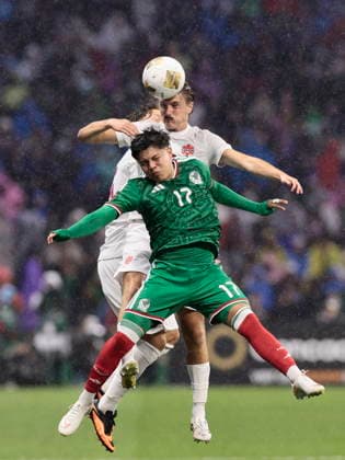 CONCACAF U-20 Championship - Mexico vs Canada Luis Gamboa (front) of Mexico vies for the ball with Max Vogele of Canada during a semifinal match of the CONCACAF U-20 Championship between Mexico and Canada at Banorte Stadium in Mexico City, Mexico, 07 August 2026. Mexico City Mexico  Copyright: xJosexMendezx
