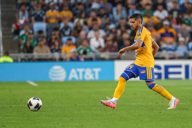 August 7, 2026, St. Paul, Minnesota, United States: Tigres UANL midfielder JESUS GARZA (14) passes across the pitch. Minnesota United hosted Tigres UANL August 7th. The teams faced off at Allianz Field in St. Paul, Minnesota. Tigres UANL was victorious in a penalty shootout. St. Paul United States - ZUMAt166 20260807_zsp_t166_005 Copyright: xMichaelxTurnerx