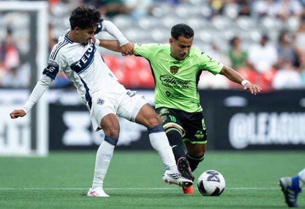 August 7, 2026, Vancouver, Bc, CANADA: Vancouver Whitecaps Jeevan Badwal (left) and Juarez FC s Ian Torres (10) vie for the ball during the first half of a Leagues Cup soccer match in Vancouver, on Friday, August 7, 2026. Canada News - August 7, 2026  - ZUMAc35_ 20260807_zaf_c35_109 Copyright: xEthanxCairnsx