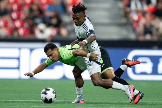 August 7, 2026, Vancouver, Bc, CANADA: Vancouver Whitecaps Edier Ocampo (top) and Juarez FC s Ian Torres (10) vie for the ball during the second half of a Leagues Cup soccer match in Vancouver, on Friday, August 7, 2026. Canada News - August 7, 2026  - ZUMAc35_ 20260807_zaf_c35_134 Copyright: xEthanxCairnsx