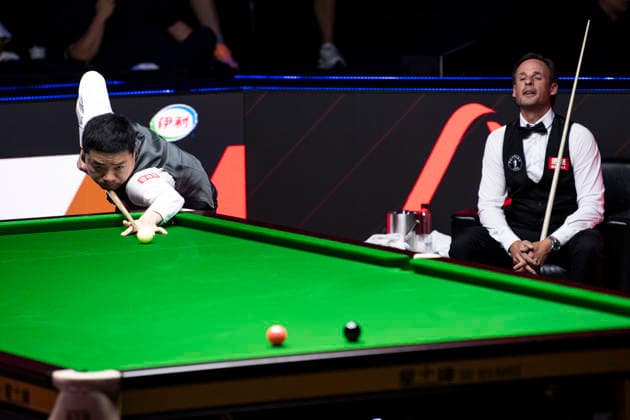 (260808) -- TAIYUAN, Aug. 8, 2026 -- Ding Junhui (L) of China competes during the round 1 match between Ding Junhui of China and David Gilbert of England at China Open 2026 snooker tournament in Taiyuan, north China s Shanxi Province, Aug. 8, 2026. ) (SP)CHINA-TAIYUAN-SNOOKER-CHINA OPEN-ROUND 1 (CN) CaoxYang 