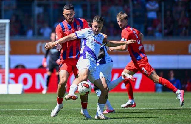 08.08.2026, xemx, Fussball 2.Bundesliga, 1.FC Heidenheim - VfL Osnabrück v.l. Oualid Mhamdi (1.FC Heidenheim), Patrick Kammerbauer (VfL Osnabrück) Zweikampf, Aktion, action, battle for the ball (DFL DFB REGULATIONS PROHIBIT ANY USE OF PHOTOGRAPHS as IMAGE SEQUENCES and or QUASI-VIDEO) Heidenheim *** August 8, 2026, xemx, Soccer 2. Bundesliga, 1. FC Heidenheim vs. VfL Osnabrück, L. Oualid Mhamdi, 1. FC Heidenheim, Patrick Kammerbauer, VfL Osnabrück, tackle, action, battle for the ball. DFL and DFB regulations prohibit any use of photographs as image sequences and or quasi-video. Heidenheim