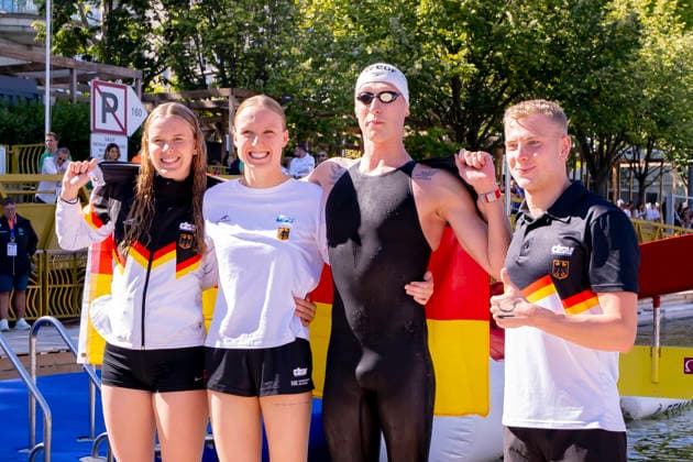 Swimming, European Championships in Paris, open water, 4x1500m mixed relay, Germany wins gold