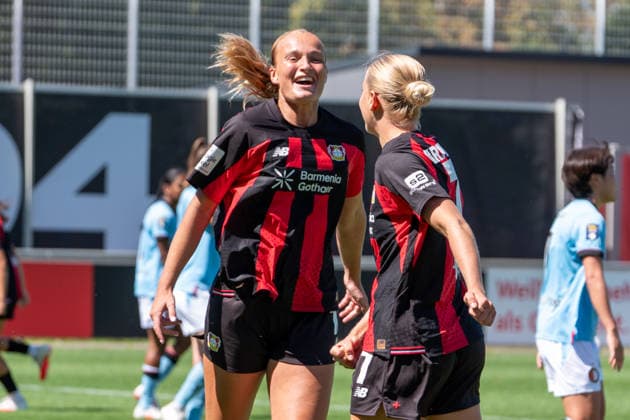 Deutschland: Freundschaftsspiel-Vorbereitung 2026 2027 Feyenoord Rotterdam - Ulrich-Haberland-Stadion (Leverkusen): Tor und Torjubel zum 1:0 durch Cornelia Kramer (Bayer 04 Leverkusen, 7) ). Freude, Emotionen, Jubel Leverkusen Leverkusen-Ulrich-Haberland-Stad Deutschland *** Germany Friendly Match 2026-2027 Preparation Feyenoord Rotterdam Ulrich Haberland Stadium Leverkusen Goal and celebration of the 1-0 goal by Cornelia Kramer of Bayer 04 Leverkusen, 7 Joy, Emotions, Cheers Leverkusen Leverkusen Ulrich Haberland Stadium Germany Copyright: xOrhanxHabashx