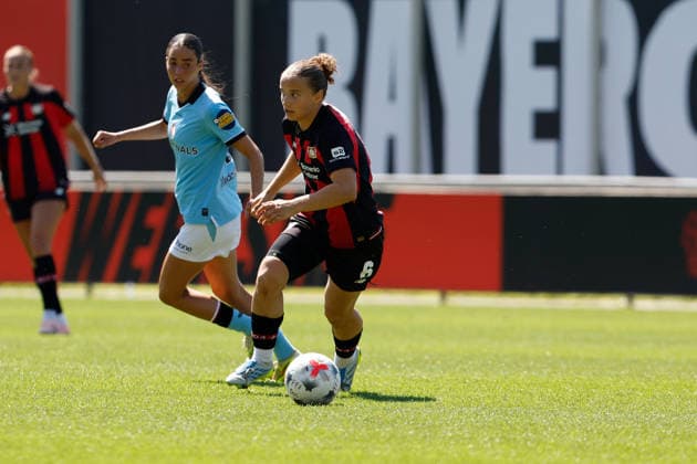 Fußball I Frauen I Testspiel I Bayer 04 Leverkusen - Feyenoord Rotterdam I 08.08.2026 Paulina Platner (6, Bayer 04 Leverkusen) im Ballbesitz Leverkusen Ulrich-Haberland-Stadion Niedersachsen Deutschland *** Soccer I Women s I Friendly Match I Bayer 04 Leverkusen vs. Feyenoord Rotterdam I August 8, 2026 Paulina Platner 6, Bayer 04 Leverkusen in possession of the ball Leverkusen Ulrich Haberland Stadium Lower Saxony Germany Copyright: xLobeca CedricxSiefkerx