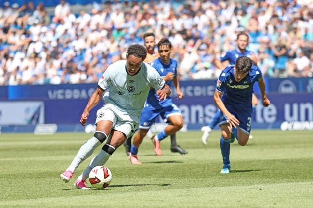 v.li.Monju Momuluh (Arminia Bielefeld, 14),Deniz Ofli (SC Karlsruhe , 3) GER, SC Karlsruhe - DSC Arminia Bielefeld Fussball 1.Spieltag Spielzeit 2026 2027 2.Bundesliga 08.08.2026 (DFL DFB REGULATIONS PROHIBIT ANY USE OF PHOTOGRAPHS as IMAGE SEQUENCES and or QUASI-VIDEO). GER SC Karlsruhe - DSC Arminia Bielefeld Fussball 1.Spieltag Spielzeit 2026 2027 08.08.2026 *** v li Monju Momuluh, Arminia Bielefeld, 14; Deniz Ofli, SC Karlsruhe, 3 GER, SC Karlsruhe vs. DSC Arminia Bielefeld Soccer Matchday 1, 2026–2027 Season, 2. Bundesliga, August 8, 2026. DFL and DFB regulations prohibit any use of photographs as image sequences and or quasi-videoVIDEO GER SC Karlsruhe DSC Arminia Bielefeld Soccer Matchday 1, 2026–2027 Season, August 8, 2026 Copyright: xEibner-Pressefoto JoergxHirschx EP_JHH