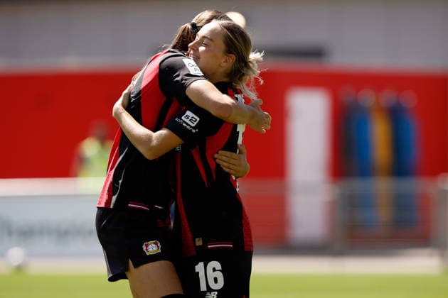 Fußball I Frauen I Testspiel I Bayer 04 Leverkusen - Feyenoord Rotterdam I 08.08.2026 Sofie Zdebel (16, Bayer 04 Leverkusen) Valentina Mädl (17, Bayer 04 Leverkusen) Leverkusen Ulrich-Haberland-Stadion Niedersachsen Deutschland *** Soccer I Women I Friendly Match I Bayer 04 Leverkusen vs. Feyenoord Rotterdam I August 8, 2026 Sofie Zdebel, 16, Bayer 04 Leverkusen Valentina Mädl, 17, Bayer 04 Leverkusen Ulrich Haberland Stadium, Lower Saxony, Germany Copyright: xLobeca CedricxSiefkerx