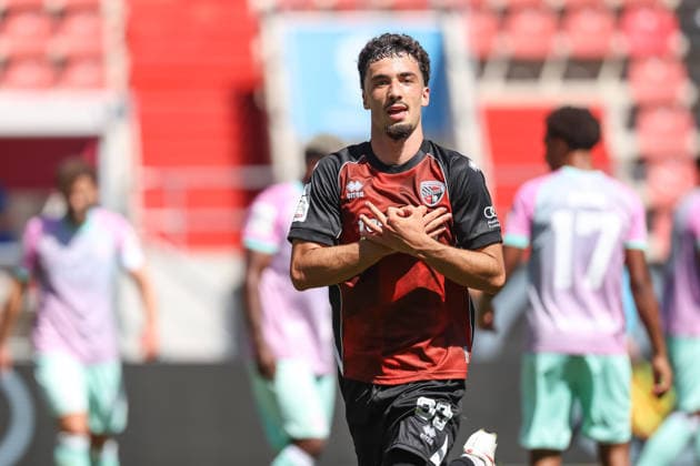 3. Liga; FC Ingolstadt 04 - Würzburger Kickers; Tor Jubel Treffer 2:1 Davide Sekulovic (33, FCI) 3. Liga - FC Ingolstadt 04 Würzburger Kickers Saison 2026 2027 *** 3rd Division FC Ingolstadt 04 vs. Würzburger Kickers Goal Celebration Goal 2-1 Davide Sekulovic 33, FCI 3rd Division FC Ingolstadt 04 vs. Würzburger Kickers 2026-2027 Season