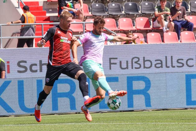 Zweikampf Lars Lokotsch (FC Ingolstadt 04, Nr.13) gegen Daniel Haegele (Wuerzburger Kickers, Nr.22) beim Spiel FC Ingolstadt 04 gegen Wuerzburger Kickers am 08.08.2026, DFB regulations prohibit any use of photographs as image sequences and or quasi-video. GER, Fussball, 3. Liga, Spieltag 1, FC Ingolstadt 04 gegen Wuerzburger Kickers, 08.08.2026, Audi Sportpark Ingolstadt *** Tackle between Lars Lokotsch of FC Ingolstadt 04 (No. 13) and Daniel Haegele of Würzburger Kickers (No. 22) during the match between FC Ingolstadt 04 and Würzburger Kickers on August 8, 2026, DFB regulations prohibit any use of photographs as image sequences and or quasi-video. GER, Soccer, 3. Liga, Matchday 1, FC Ingolstadt 04 vs. Würzburger Kickers, August 8, 2026, Audi Sportpark Ingolstadt Copyright: xEibner-Pressefoto OliverxSTRISCHx EP-OSH