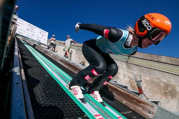 SAUT A SKI COUPE MONDE COURCHEVEL PHOTOPQR LE DAUPHINE Tom PHAM VAN SUU ; Courchevel ; 08 08 2026 ; A Courchevel (Savoie), le 8 août 2026. Coupe du monde de saut à ski. Sur notre photo : illustrations saut à ski Courchevel. JO 2030. Ski nordique. Jeux olympiques d hiver. Sports d hiver. Photo : Tom Pham Van Suu Le Dauphiné Libéré Courchevel (Savoie), August 8, 2026. Ski jumping, Skispringen, Ski, nordisch World Cup. Courchevel Savoie Rhône-Alpes France  Copyright: xPHOTOPQR LExDAUPHINE MAXPPPxTomxPHAMxVANxSUUx 20260808JDL4817 20260808JDL4817