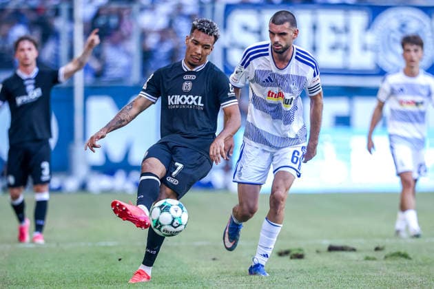 2026.08.08, xkwix, Fußball, 3. Liga, MSV Duisburg - SV Meppen, Schauinsland-Reisen-Arena, 1.Spieltag, Saison 2026 2027: Oliver Schmitt (SV Meppen 7) im Zweikampf gegen Rasim Bulic (MSV Duisburg 6) DFB regulations prohibit any use of photographs as image sequences and or quasi-video. Photo: xKamilxWilkowskixPressefotoKochx Nordrhein-Westfalen Deutschland *** August 8, 2026, xkwix, Soccer, 3rd Division, MSV Duisburg vs. SV Meppen, Schauinsland Reisen Arena, Matchday 1, 2026–2027 season: Oliver Schmitt (SV Meppen 7) in a tackle against Rasim Bulic (MSV Duisburg 6). DFB regulations prohibit any use of photographs as image sequences and or quasi-video. Photo: xKamilxWilkowskixPressefotoKochx, North Rhine-Westphalia, Germany