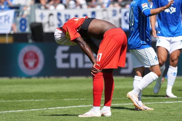 Faride Alidou (Holstein Kiel) frustriert - 08.08.2026 2. Bundesliga, Saison 26 27: SV Darmstadt 98 vs. Holstein Kiel, Stadion am Boellenfalltor, 1. Spieltag, emonline, emspor, *** Faride Alidou Frustrates Holstein Kiel August 8, 2026 2. Bundesliga, 2026–27 Season SV Darmstadt 98 vs. Holstein Kiel, Stadion am Boellenfalltor, Matchday 1, emonline, emspor,