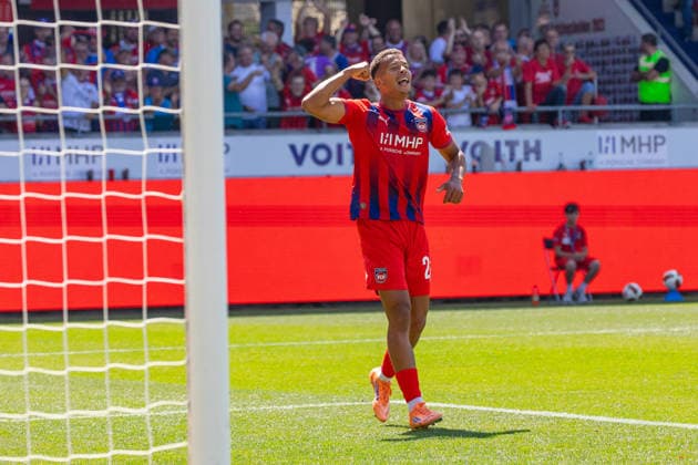 08.08.26 1. FC Heidenheim - VfL Osnabrück Deutschland, Heidenheim, 08.08.2026, Fussball, 2. Bundesliga, 1. FC Heidenheim - VfL Osnabrück: Marcel Costly (1. FC Heidenheim); Jubel Tor 2:1 Costly. *** August 8, 2026, 1 FC Heidenheim vs. VfL Osnabrück, Germany, Heidenheim, August 8, 2026, Soccer, 2. Bundesliga, 1 FC Heidenheim vs. VfL Osnabrück, Marcel Costly, 1 FC Heidenheim, celebration, goal 2, 1 Costly