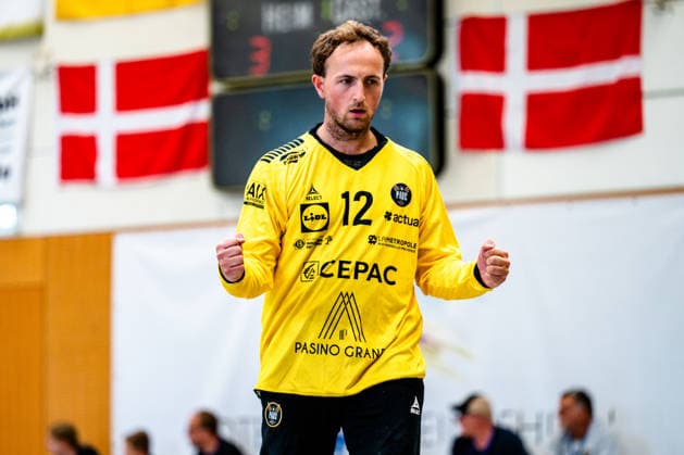 08.08.2026, xdobgx, Handball Heide-Cup 2026, TSV Hannover-Burgdorf - Provence Aix v.l. Gustaf Banke (PAUC Handball, 12) Jubelt ueber gehaltenen Ball, abgewehrt, gehalten, Torhueter Schneverdingen *** August 8, 2026, xdobgx, 2026 Heide Cup Handball Tournament, TSV Hannover Burgdorf vs. Provence Aix-en-L, Gustaf Banke PAUC Handball, 12 players celebrating a saved shot, blocked, saved, Schneverdingen goalkeeper