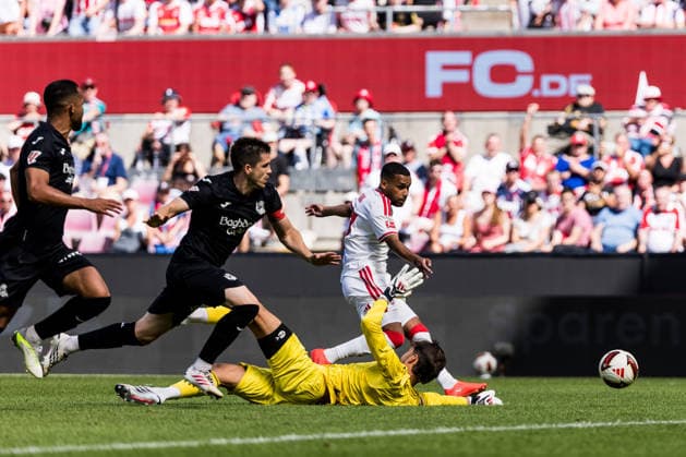 COLOGNE, GERMANY - AUGUST 08: Linton Maina (1. FC Koeln, 37) scores the 1:0 goal during a friendly match of season 2026 27 between 1. FC Köln vs. Real Sociedad San Sebastian at RheinEnergiestadion on August 08, 2026 in Cologne, Germany. North Rhine Westphalia Germany Copyright: xSteffiexWunderlx