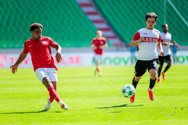 (L-R) Eric Voufack (TSV Havelse 1912, 19), David Preu (VfB Stuttgart II, 37) GER, TSV Havelse 1912 vs. VfB Stuttgart II, Fussball, 3. Liga, 1. Spieltag, Spielzeit 2026 2027, 08.08.2026 DFL Regulations prohibit any use of photographers as image sequences and or quasi-video. GER, TSV Havelse 1912 vs. VfB Stuttgart II, Fussball, 3. Liga, 1. Spieltag, Spielzeit 2026 2027, 08.08.2026 Hannover *** L R Eric Voufack, TSV Havelse 1912, 19, David Preu, VfB Stuttgart II, 37 GER, TSV Havelse 1912 vs. VfB Stuttgart II, Soccer, 3rd Division, Matchday 1, 2026–2027 season, August 8, 2026. DFL regulations prohibit any use of photographs as image sequences and or quasi-video. GER, TSV Havelse 1912 vs. VfB Stuttgart II, soccer, 3. Liga, Matchday 1, 2026–2027 season, August 8, 2026, Hanover Copyright: xEibner-Pressefoto JanxRollingerx EP_JSK