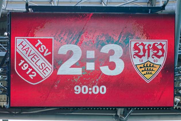 Der Endstand von 2:3 wird auf einer Anzeigetafel angezeigt GER, TSV Havelse 1912 vs. VfB Stuttgart II, Fussball, 3. Liga, 1. Spieltag, Spielzeit 2026 2027, 08.08.2026 DFL Regulations prohibit any use of photographers as image sequences and or quasi-video. GER, TSV Havelse 1912 vs. VfB Stuttgart II, Fussball, 3. Liga, 1. Spieltag, Spielzeit 2026 2027, 08.08.2026 Hannover *** The final score of 2–3 is displayed on the scoreboard: GER, TSV Havelse 1912 vs. VfB Stuttgart II, soccer, 3. Liga, Matchday 1, 2026–2027 season, August 8, 2026 DFL regulations prohibit the use of photographs as image sequences and or quasi-video GER, TSV Havelse 1912 vs. VfB Stuttgart II, soccer, 3rd Division, Matchday 1, 2026–2027 season, August 8, 2026, Hanover Copyright: xEibner-Pressefoto JanxRollingerx EP_JSK