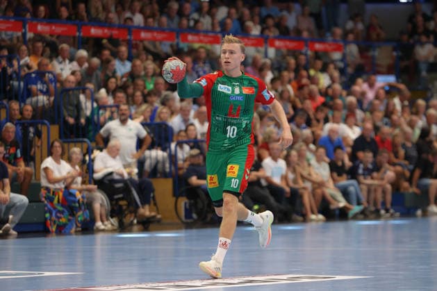 08.08.2026, xtgx, Handball Turnier, SC Magdeburg - SC DHfK Leipzig emspor, v.l. Gisli Thorgeir Kristjansson (Magdeburg, 10) Lößnitz *** August 8, 2026, xtgx, Handball Tournament, SC Magdeburg vs. SC DHfK Leipzig emspor, from left: Gisli, Thorgeir, Kristjansson (Magdeburg), 10 Lößnitz