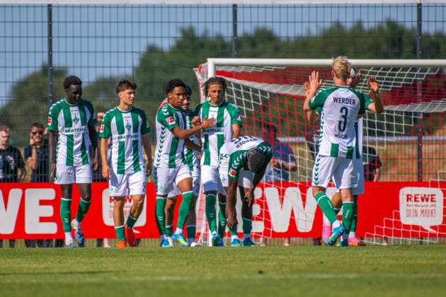 Testspiel: Werder Bremen vs. SC Paderborn 07, 08.08.2026 Team von Werder Bremen; Testspiel: Werder Bremen vs. SC Paderborn 07 am 08.08.2026 in Vechta (Stadion Oyther Berg), Germany, *** Friendly Match: Werder Bremen vs. SC Paderborn 07, August 8, 2026 Werder Bremen Roster Friendly Match: Werder Bremen vs. SC Paderborn 07 on August 8, 2026, at Oyther Berg Stadium in Vechta, Germany, Copyright: xBEAUTIFULxSPORTS Neddermannx