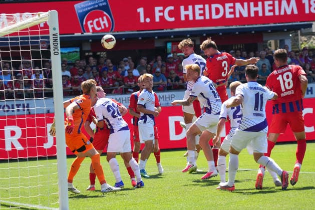 2. BL, 1. Spieltag, Saison 2026 27, FC Heidenheim - VfL Osnabrueck 3:2 in der Nachspielzeit der ersten Haelfte, Tor durch Jan Schoeppner (FC Heidenheim) - FC Heidenheim - VFL Osnabrück 2. BL, 1. Spieltag, Saison 2026 27, FC Heidenheim - VfL Osnabrueck Deutschland, Heidenheim, Voith Arena, 08.08.2026 *** 2. Bundesliga, Matchday 1, 2026–27 Season, FC Heidenheim vs. VfL Osnabrück 3–2 in stoppage time of the first half, goal by Jan Schoeppner FC Heidenheim FC Heidenheim VfL Osnabrück 2. Bundesliga, Matchday 1, 2026–27 season, FC Heidenheim vs. VfL Osnabrück, Germany, Heidenheim, Voith Arena, August 8, 2026 SP_GHR